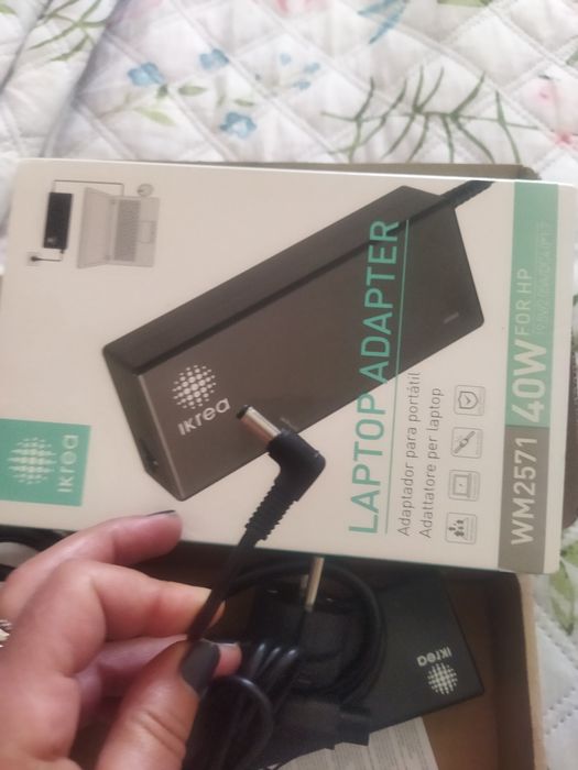 Carregador portátil HP novo