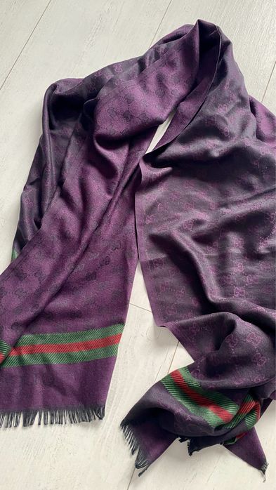 Szal Gucci dlugi nowy.