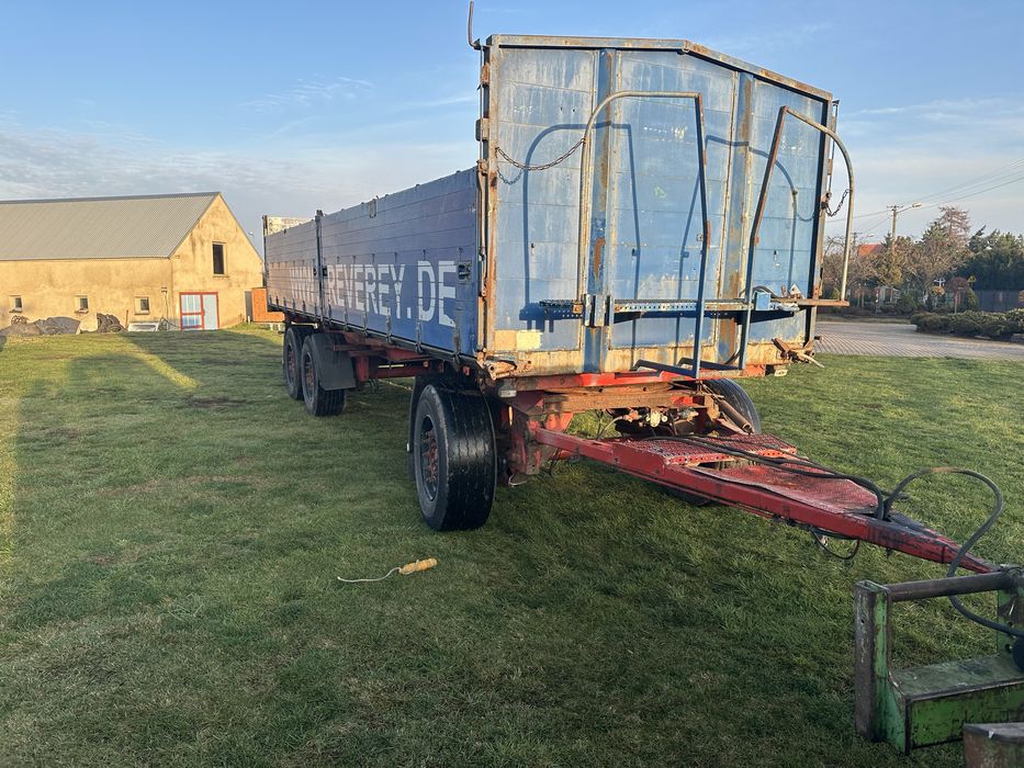 Przyczepa rolnicze 12v 24t wywrotka 3 2002 rok LUECK