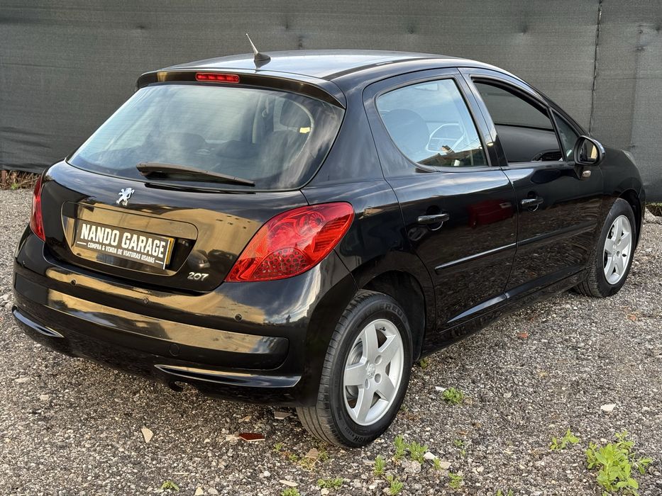 Peugeot 207 1.4 HDi 68cv ( Gasoleo ) 2007