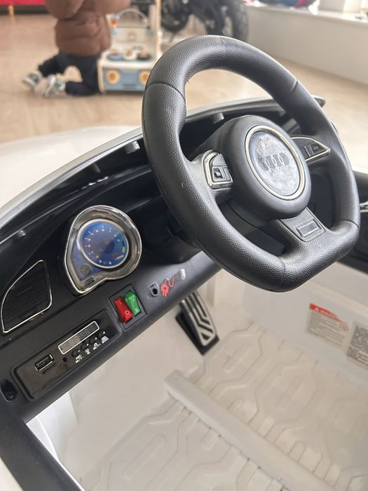 Carro eletrico crianca