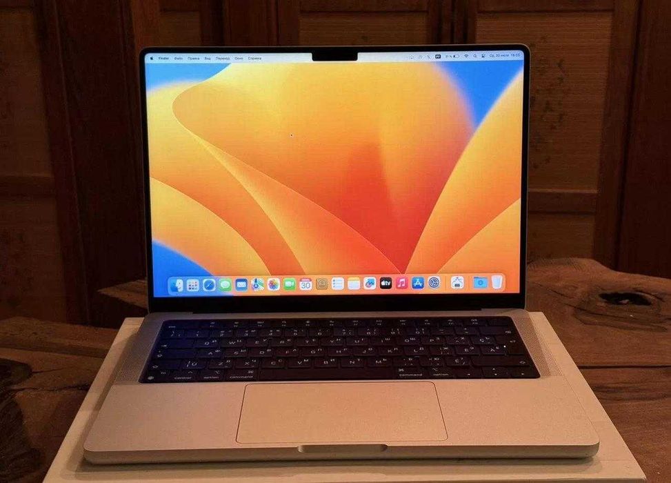 【極美品】MacBook Pro M2チップ 2024 1T SSD MacBook Pro 14インチ [M2 Proチップ（12コアCPU/19コアGPU）/ メモリ