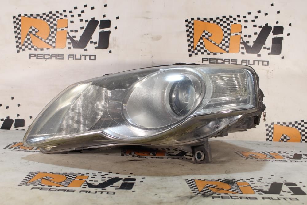 Ótica / farol esquerda VOLKSWAGEN Passat (3C2)