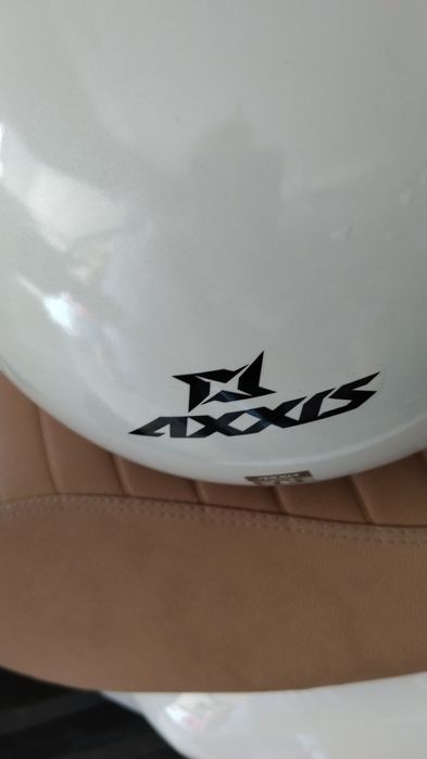 Capacetes Axis e Zeus