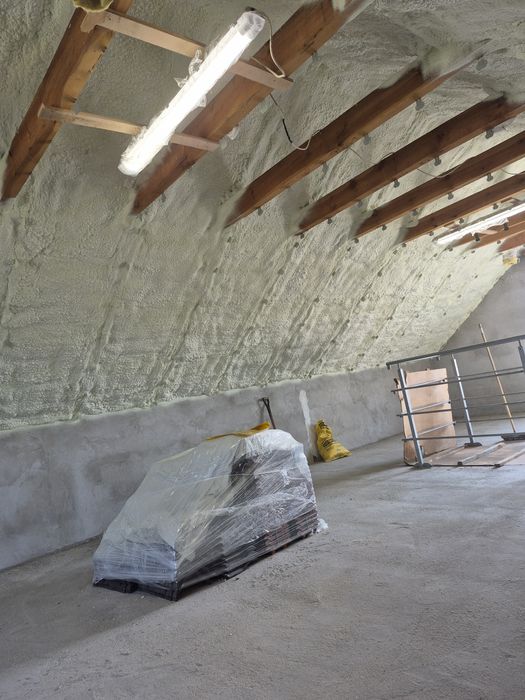 Ocieplenie pianą pur poddasza stropy dachy ocieplanie pianką izolacje