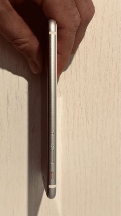 Iphone SE 2nd gen (2020) 64Gb White. Номер модели MX9T2FS/A