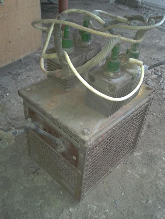 Трансформатор зварювальний. Апарат зварювальний.