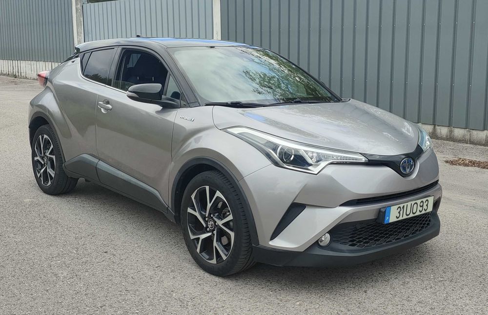 Toyota ch-r hybrid