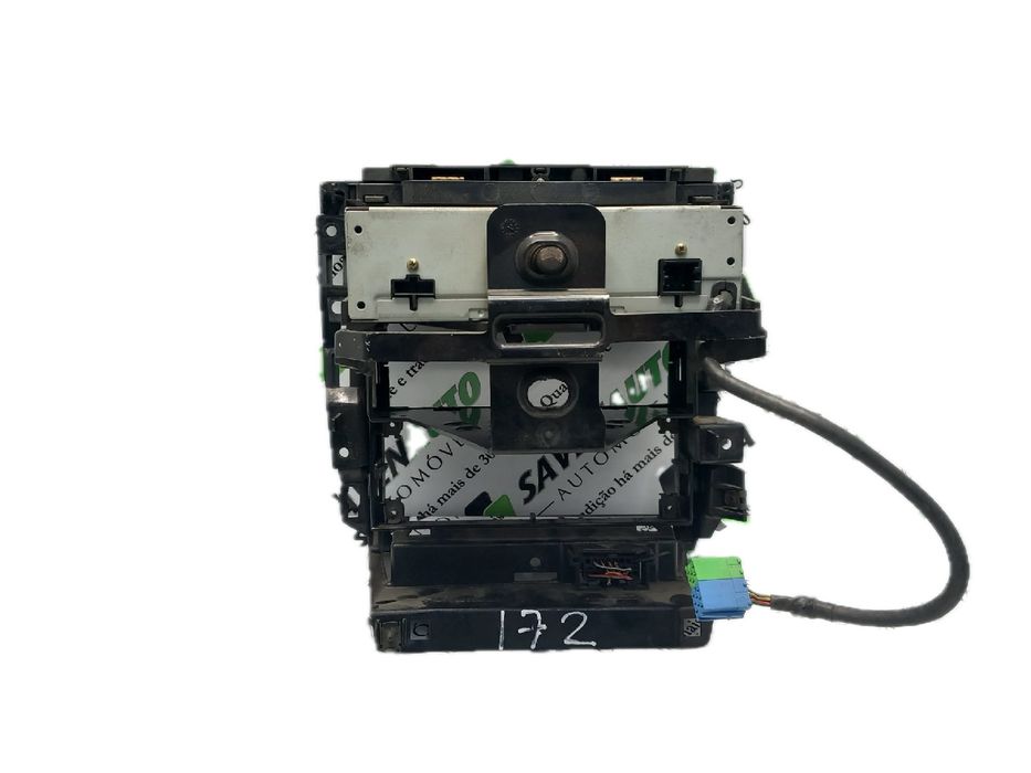 Rádio / auto-rádio VOLKSWAGEN Passat (3B3)