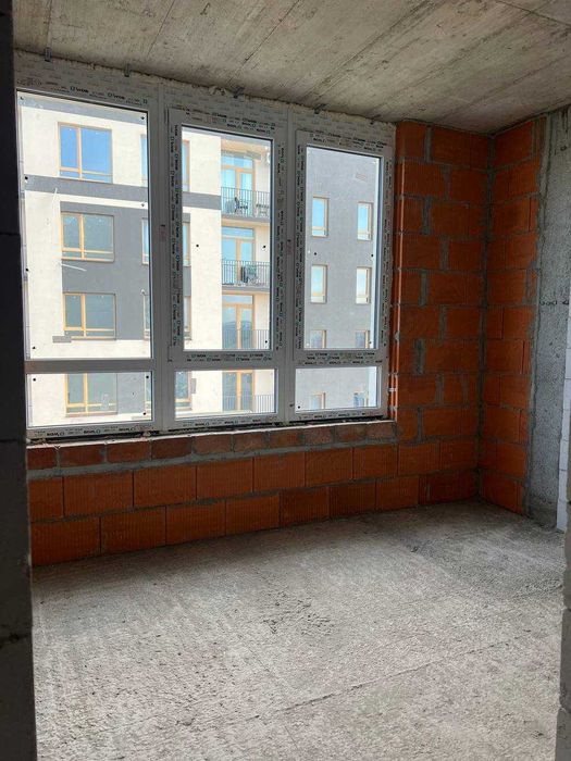 Продається 2 кім квартира в центральній частині міста .