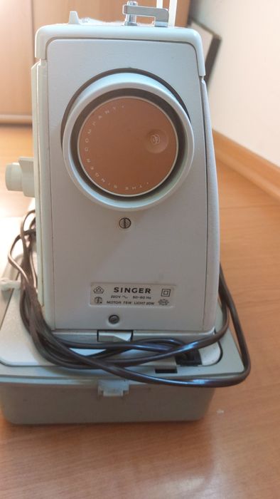 Máquina Costura SINGER