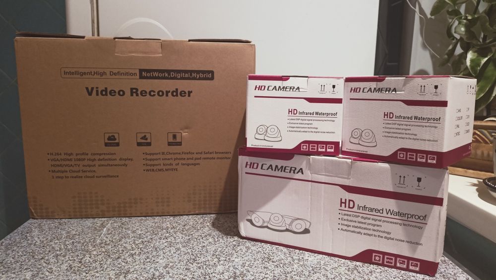 Набор видео наблюдения. POE NVR 8каналов.