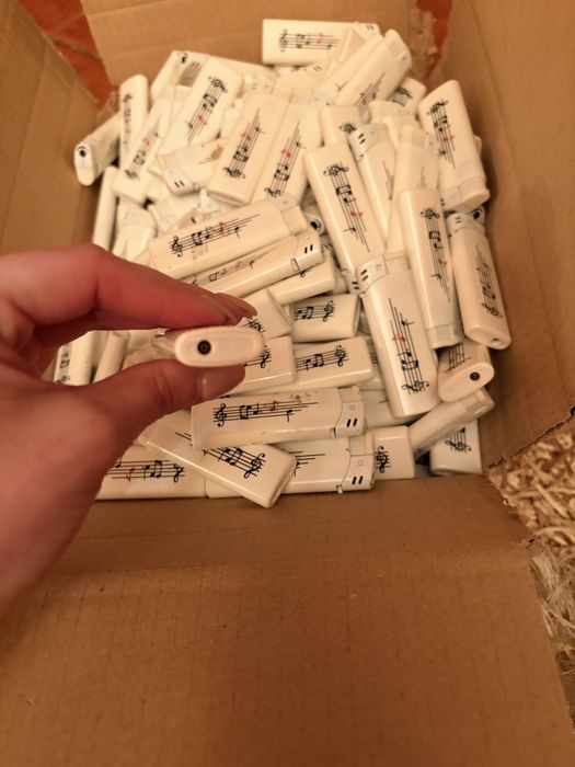 Lote de 800 isqueiros