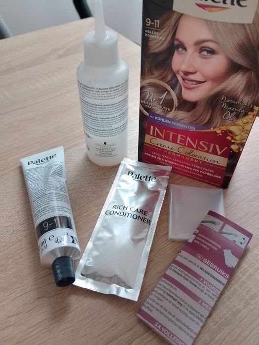 Farba do włosów Palette Poly, 9.11