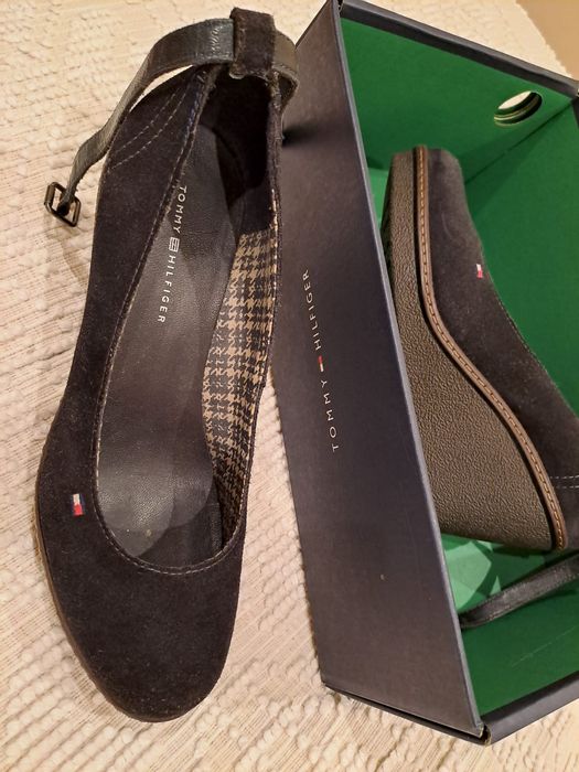 Sapatos tommy 38 lindas super confortáveis