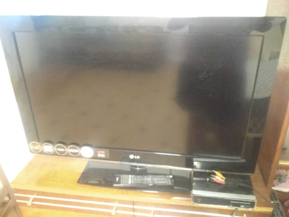 Продам Плазму LG