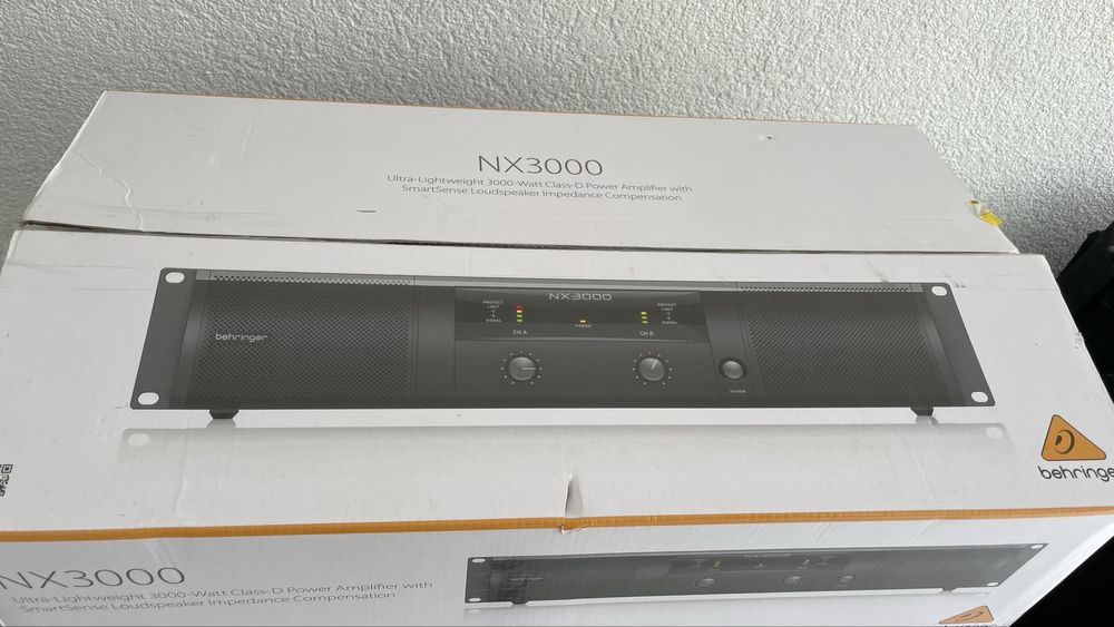 Amplificador berhinger NX3000