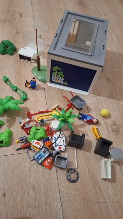 Garaż playmobile plus dodatkowe elementy