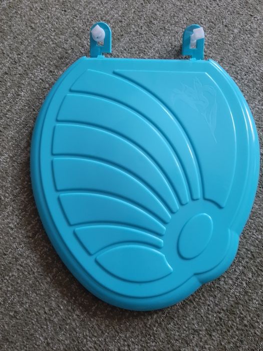 Крышка для унитаза. Новая