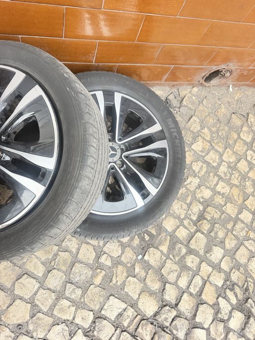 Jantes 17 mercedes com pneus com bastante piso