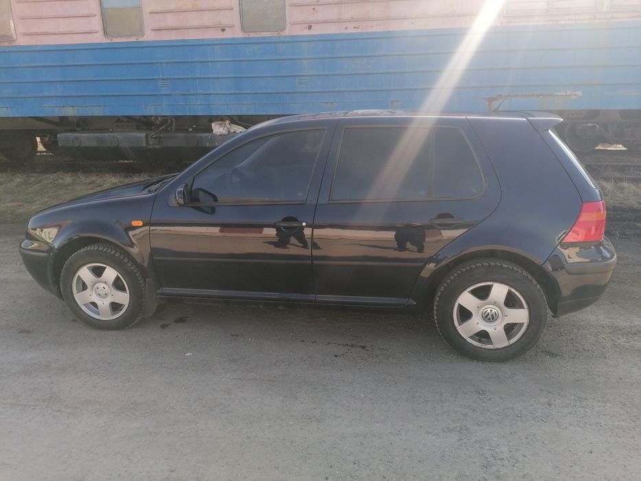 Продається гольф 4 98рік