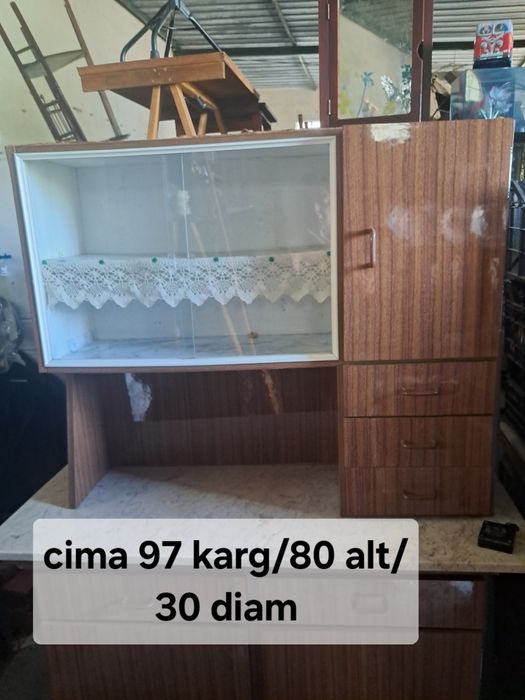 Móvel louceiro de cozinha vintage