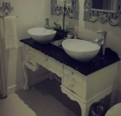 Penteadeira Espelho aparador secretária tocador  madeira maciça e márm