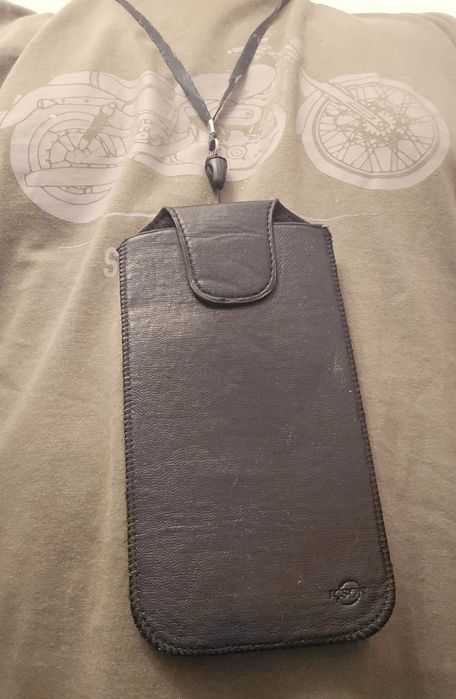 Capa de Telemóvel com cordão