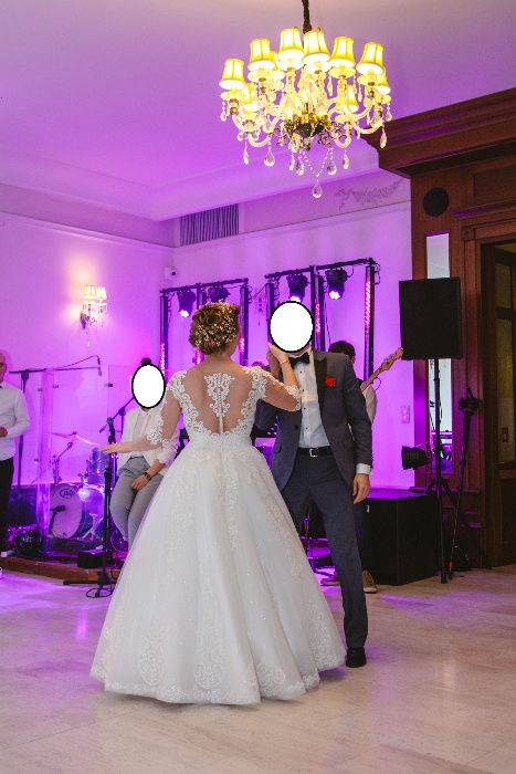 Koronkowa suknie ślubna typu Princess rozm 38