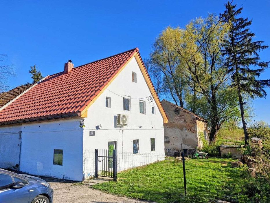 Dom z zabudowaniami | własny prąd i woda | Uciechów
