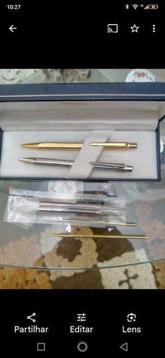 Canetas ouro e prata