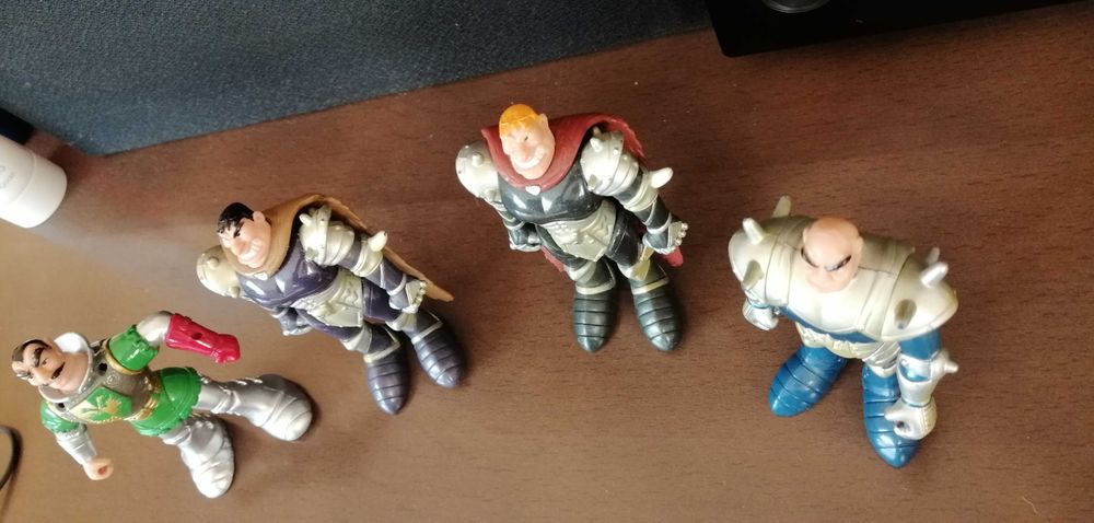 Figurki Disney - rycerze - wiking - kolekcja - zabawki