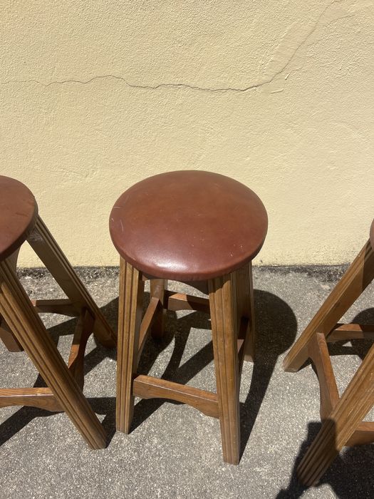 3 bancos de bar em madeira vintage