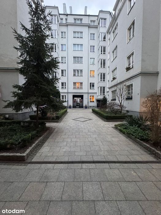 Ciche mieszkanie w 1928 kamienicy, 3 Pietro, winda, patio ul Poznanska