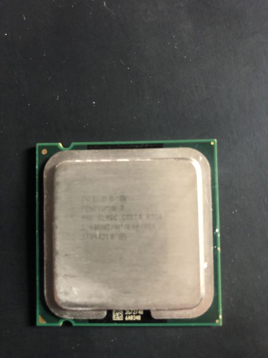 Процесор Intel Pentium D 945