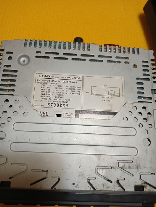 Автомагнитола Sony  CDX-GT260.