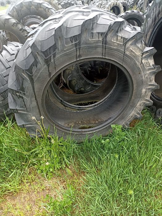 Radialne opony zachodnie wzmocnione PIRELLI 16.9 R - 34 (420/85 TM300S