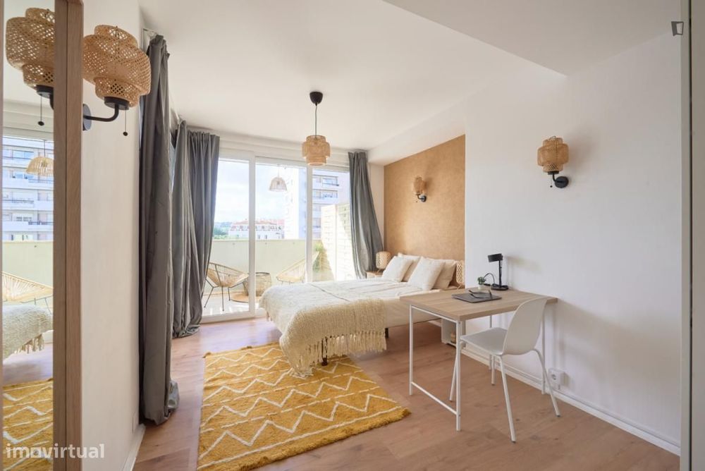 Quarto - localizado em Lapa Lisbon