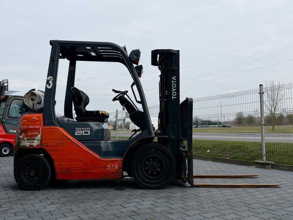Wózek widłowy TOYOTA 02-8FGF20,Gaz, Triplex Wolny Skok, 2018r