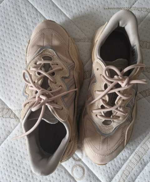 Sneakersy damskie Adidas Ozweego – beżowe, rozmiar 38 2/3 (24,5 cm)