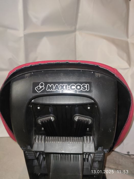 Fotelik Samochodowy MAXI-COSI 9-18 kg, Stan Dobry.