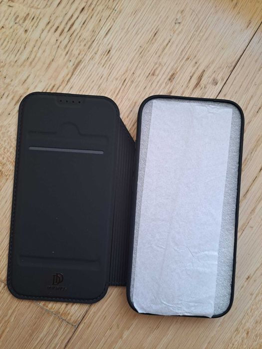 Capa Livro Iphone 17 Pro- Nunca Usada e ainda na caixa