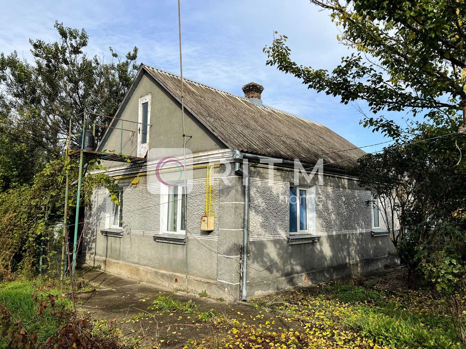 Продається частина будинку у Луцьку