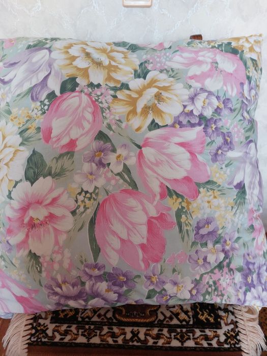 Продам подушки перьевые