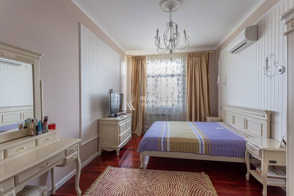 Продаж квартири з ремонтом ЖК Панорама на Печерську 93м2 вул Коновальця