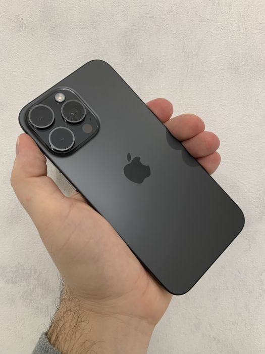 iPhone 15 Pro Max 256GB Black Titanium Neverlock