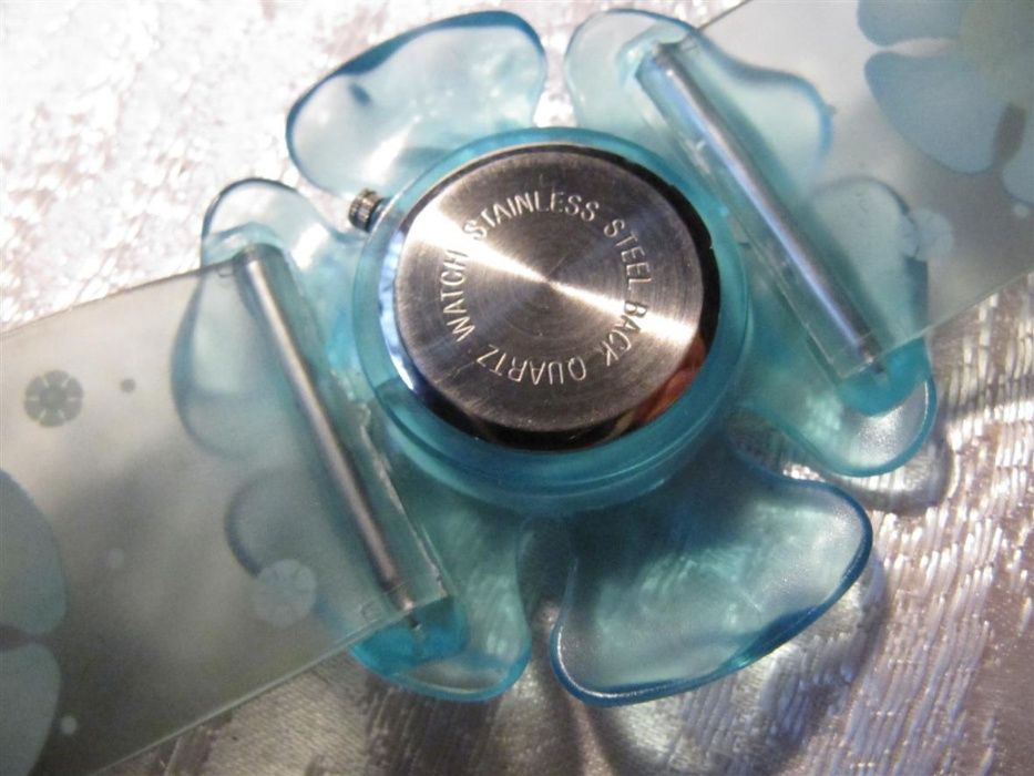 Детские часы в виде цветка мальвы, кварцевые, новые