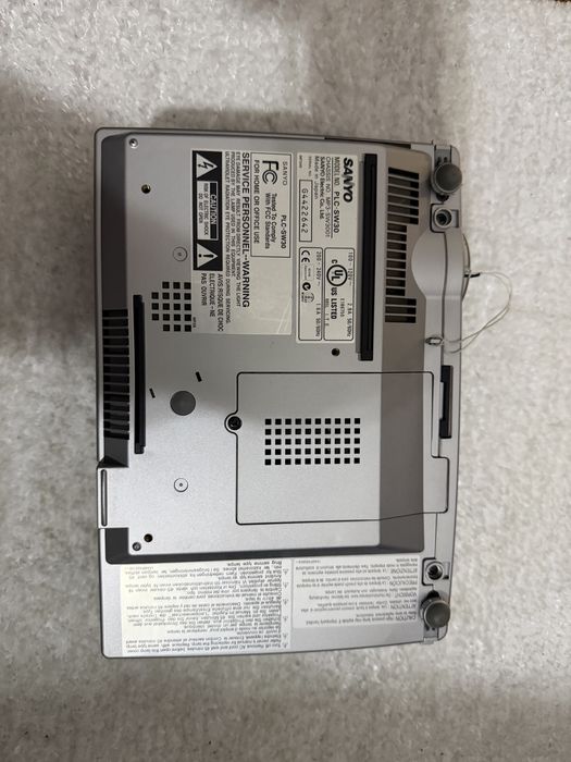 Projector Sanyo PLC Sw30