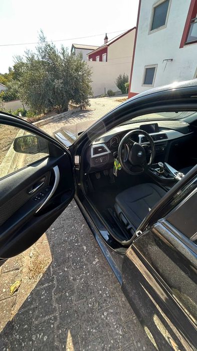 Vendo  BMW   320    ANO 2013