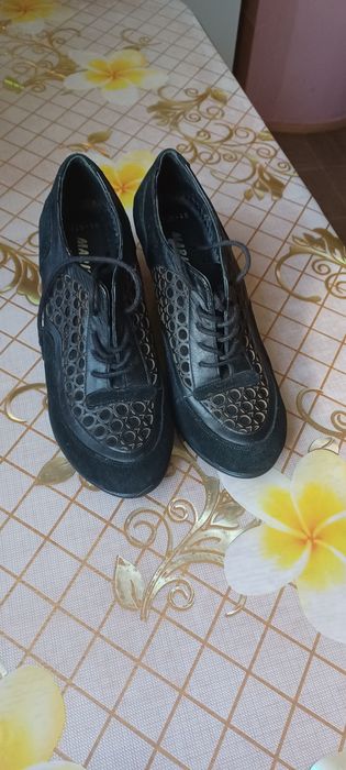 Туфли замшевые  с кожаными вставками